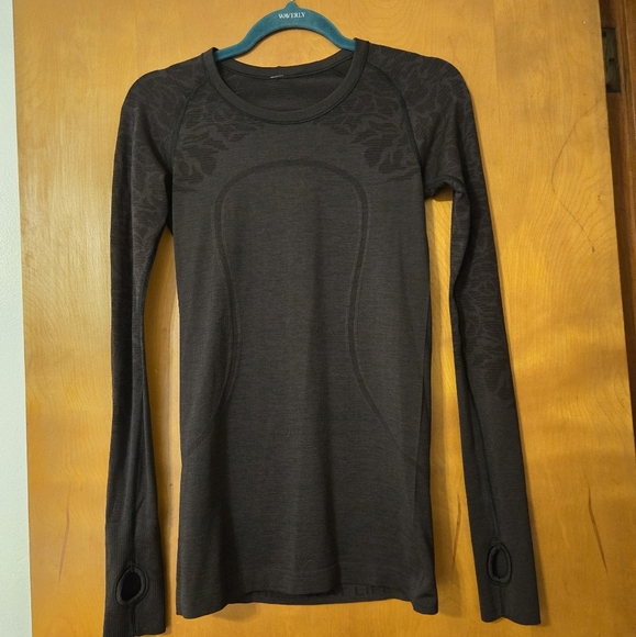 Lululemon Swiftly Tech Special Edition Dark Purple Long Sleeved Shirt Size 6 - Picture 1 of 5